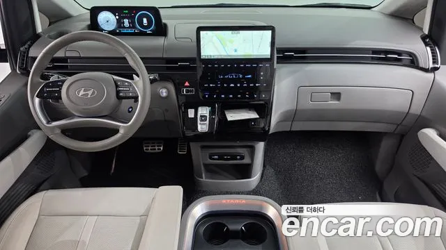 Hyundai Staria 2024 thumb 7