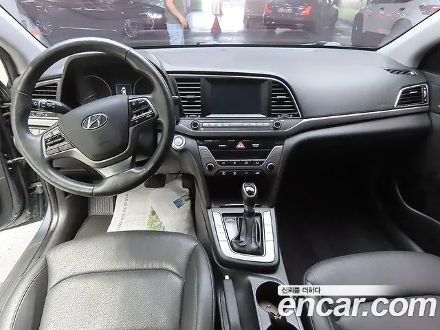 Hyundai Avante 2016 thumb 9