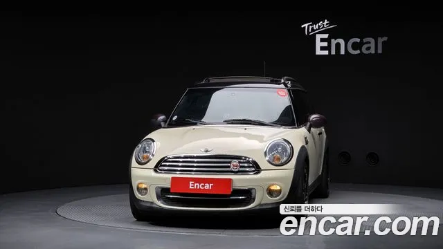 MINI Clubman 2011 thumb 3