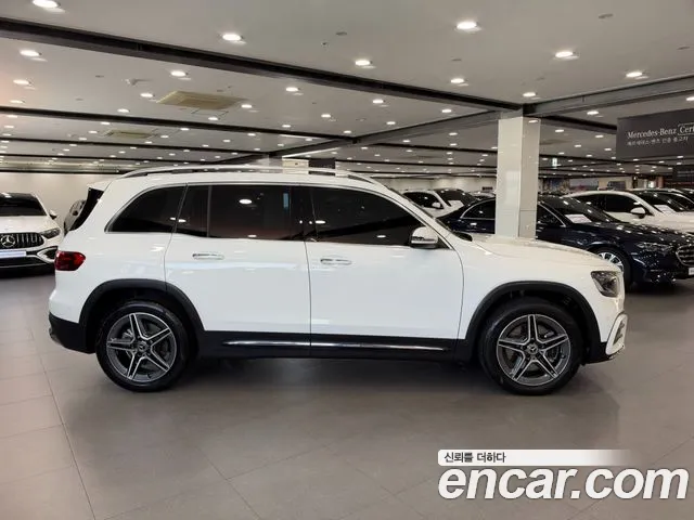 Mercedes-Benz GLB 2025 thumb 9
