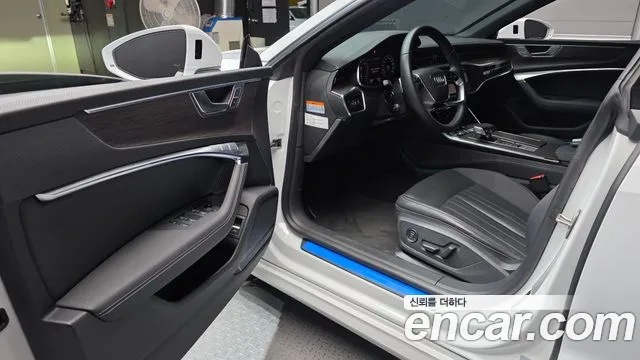 Audi A7 2022 thumb 10