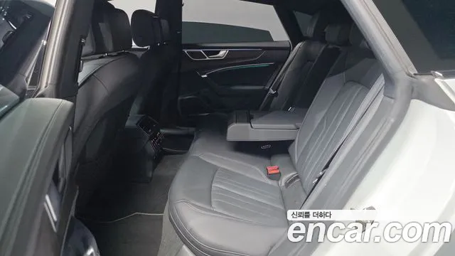 Audi A7 2022 thumb 12