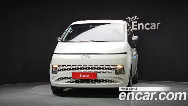 Hyundai Staria 2022 thumb 3
