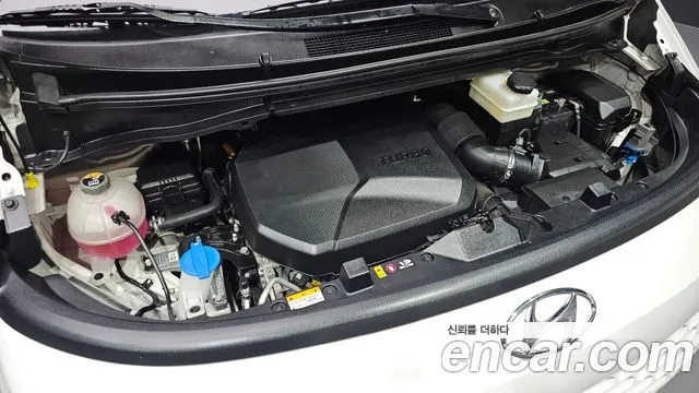Hyundai Staria 2022 thumb 6