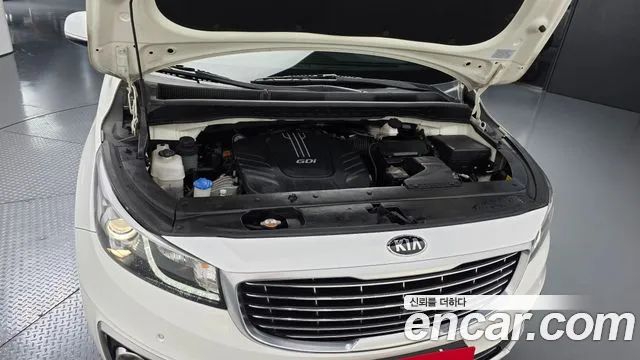 Kia Carnival 2016 thumb 5