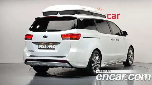 Kia Carnival 2016 thumb 2