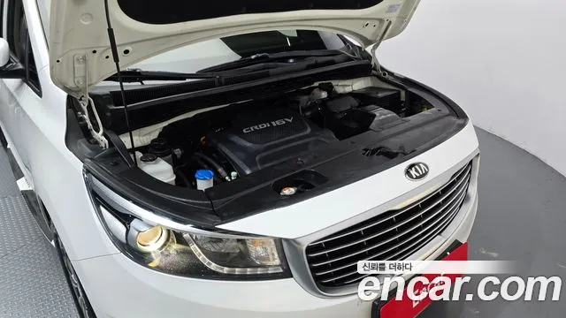 Kia Carnival 2016 thumb 6