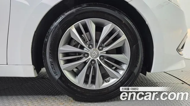 Hyundai Grandeur 2014 thumb 5