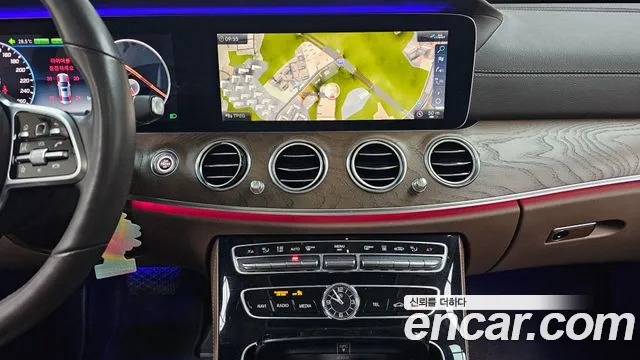 Mercedes-Benz E-Класс 2020 thumb 12