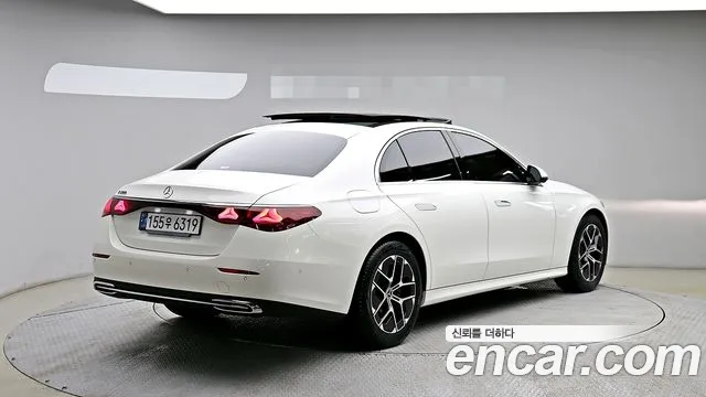 Mercedes-Benz E-Класс 2024 thumb 2
