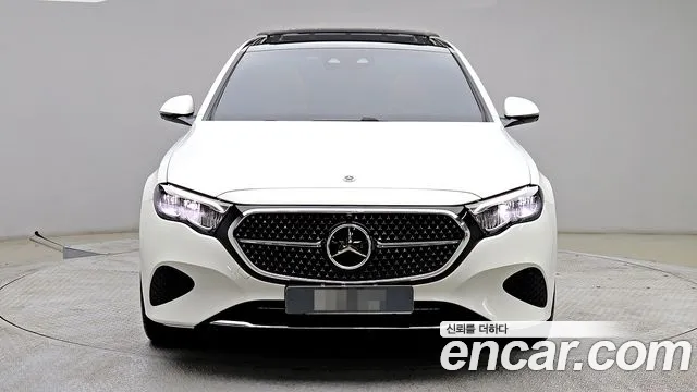Mercedes-Benz E-Класс 2024 thumb 3
