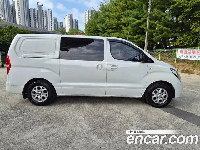 Hyundai Starex 2015 thumb 8