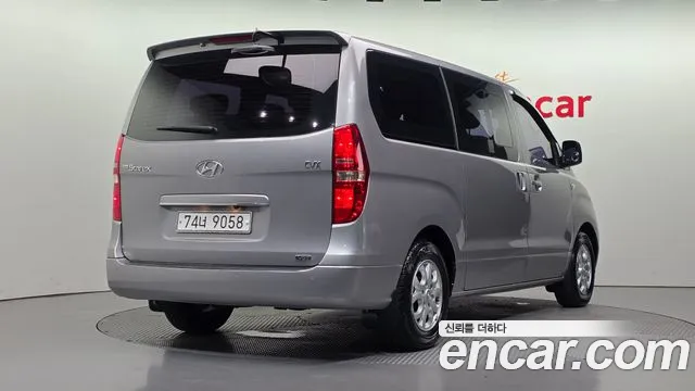 Hyundai Starex 2013 thumb 2