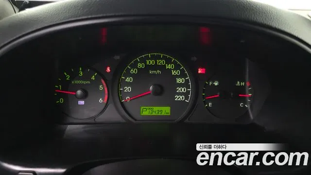 Hyundai Starex 2013 thumb 8