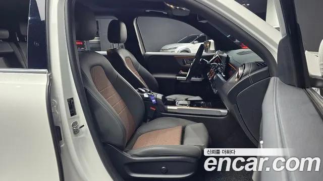 Mercedes-Benz EQB 2023 thumb 9