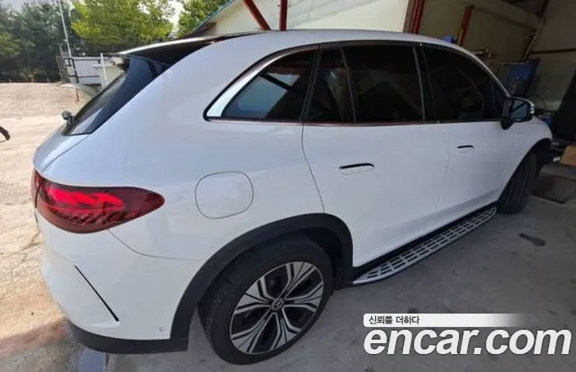 Mercedes-Benz EQE 2023 thumb 3