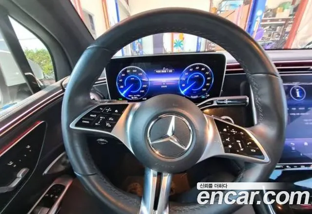 Mercedes-Benz EQE 2023 thumb 8