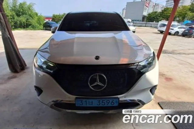 Mercedes-Benz EQE 2023 thumb 12