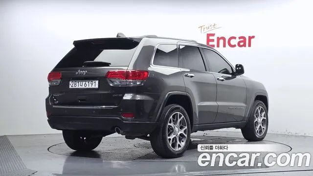 Jeep Cherokee 2019 thumb 2