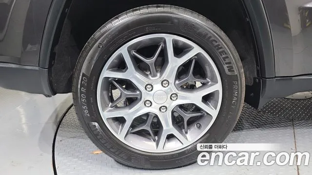 Jeep Cherokee 2019 thumb 5