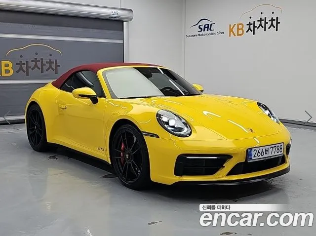 Porsche 911 2023 thumb 4