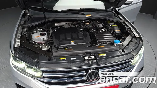 Volkswagen Tiguan 2021 thumb 5