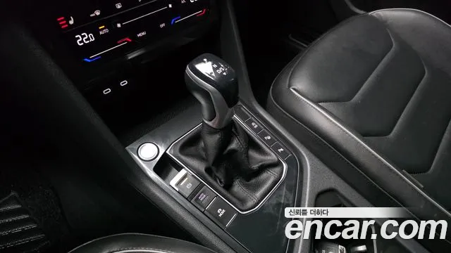 Volkswagen Tiguan 2021 thumb 8