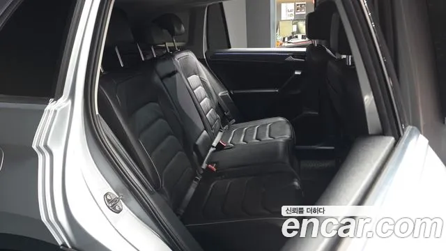 Volkswagen Tiguan 2021 thumb 11