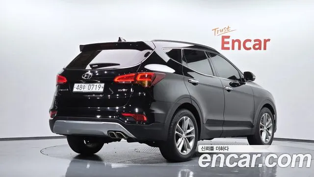 Hyundai Santa Fe 2015 thumb 2
