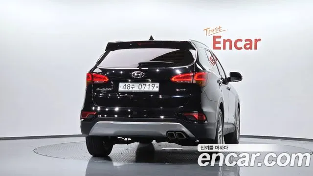 Hyundai Santa Fe 2015 thumb 4