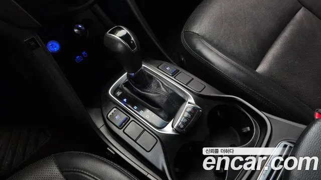 Hyundai Santa Fe 2015 thumb 9