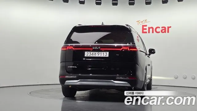 Kia Carnival 2022 thumb 4
