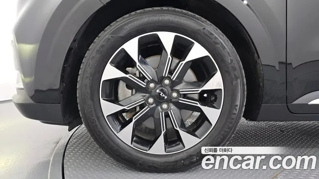 Kia Carnival 2022 thumb 5