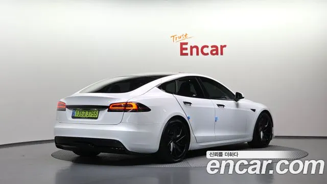 Tesla Model S 2026 thumb 2