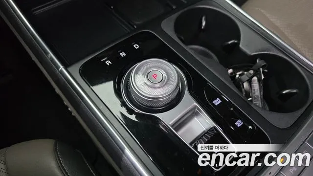 Kia Carnival 2024 thumb 9