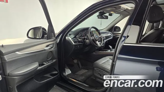 BMW X5 2015 thumb 10