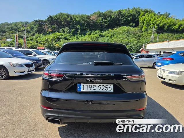 Porsche Cayenne 2019 thumb 4