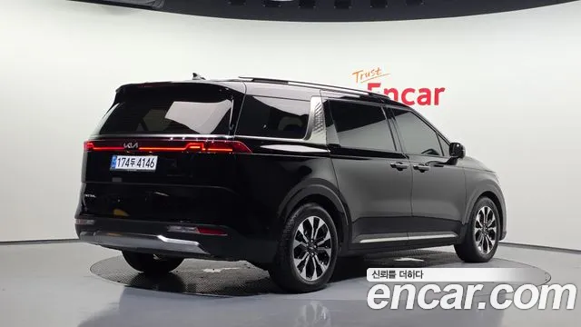 Kia Carnival 2022 thumb 2