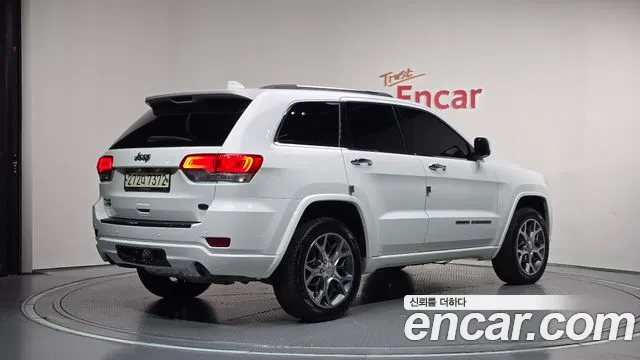 Jeep Cherokee 2020 thumb 2