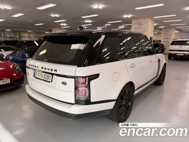 Land Rover Range Rover 2021 thumb 4