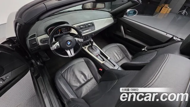 BMW Z4 2005 thumb 7