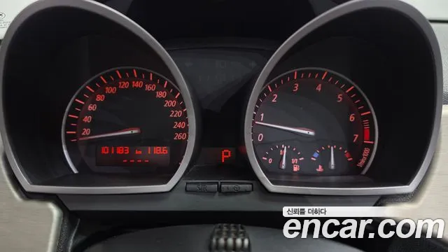 BMW Z4 2005 thumb 8