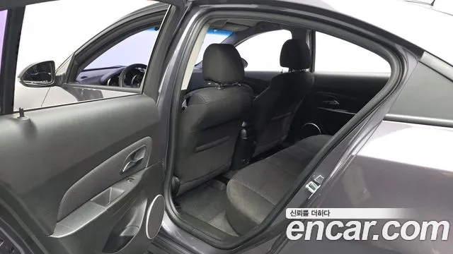 ChevroletGMDaewoo Cruze 2013 thumb 12