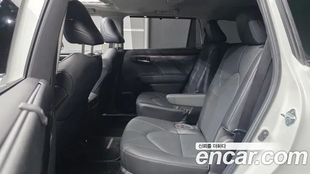 Toyota Highlander 2023 thumb 12