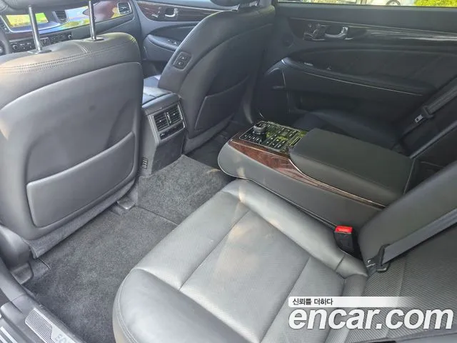 Hyundai Equus 2015 thumb 10