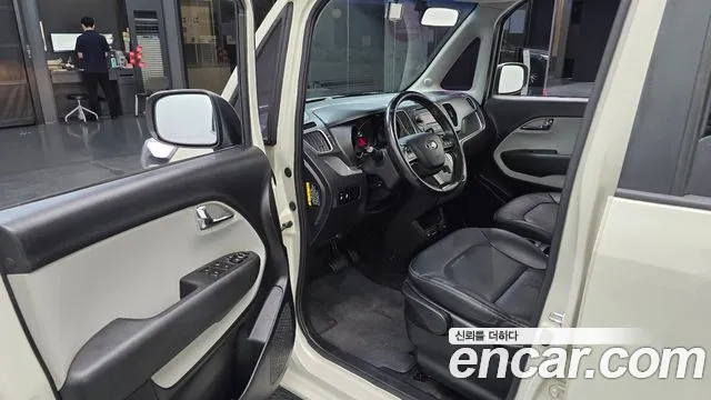 Kia Ray 2014 thumb 10