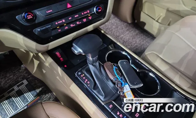 Kia Carnival 2019 thumb 9