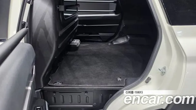 KG_Mobility_Ssangyong Torres 2024 thumb 10