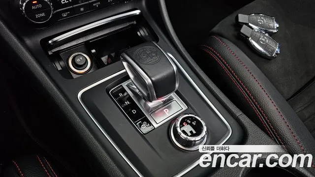 Mercedes-Benz GLA 2019 thumb 9