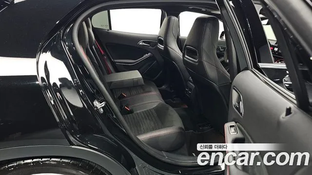 Mercedes-Benz GLA 2019 thumb 11